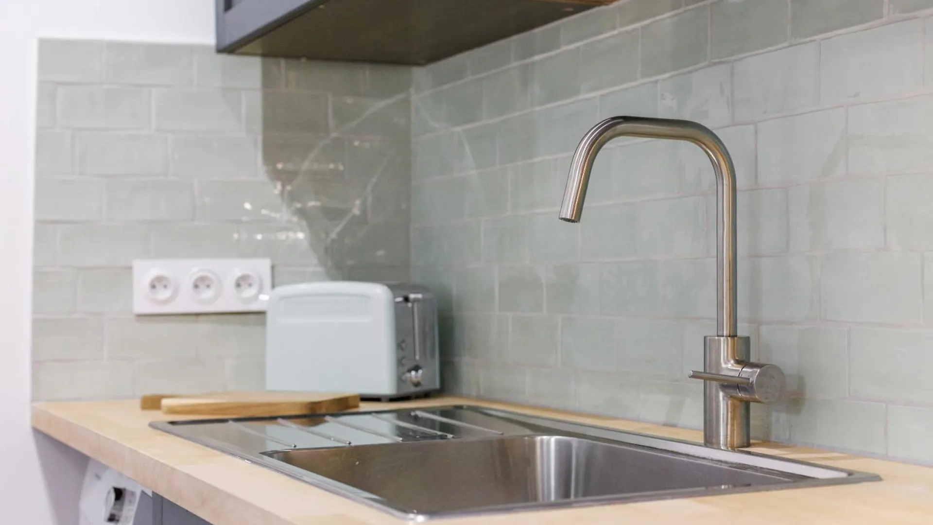 Urban Refuge In The Heart Of The Marsh 1bdr - 3p Apartament